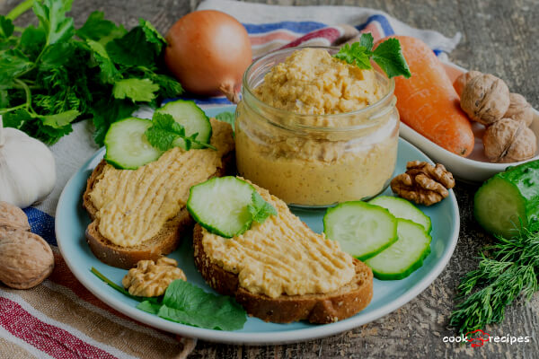 Куриный паштет с грецкими орехами